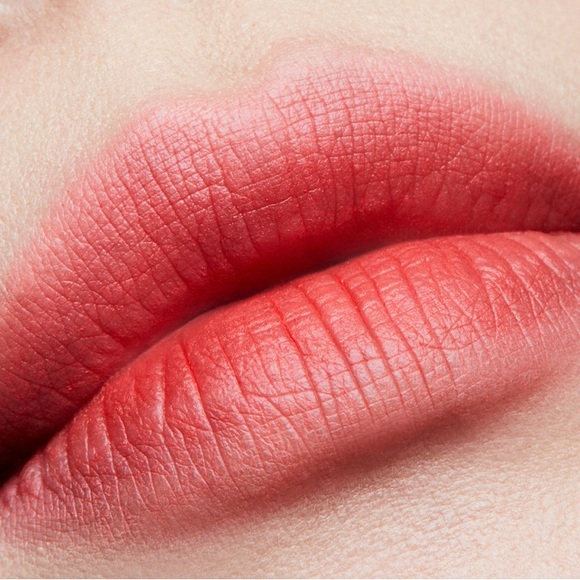 MAC Cosmetics Powder Kiss Lipstick in ORANGE ODDITY Limited Ed 1.5g NEW - Picture 5 of 10